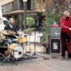 Comienzan los conciertos de Elx és Nadal y los elfos siguen recorriendo las zonas comerciales