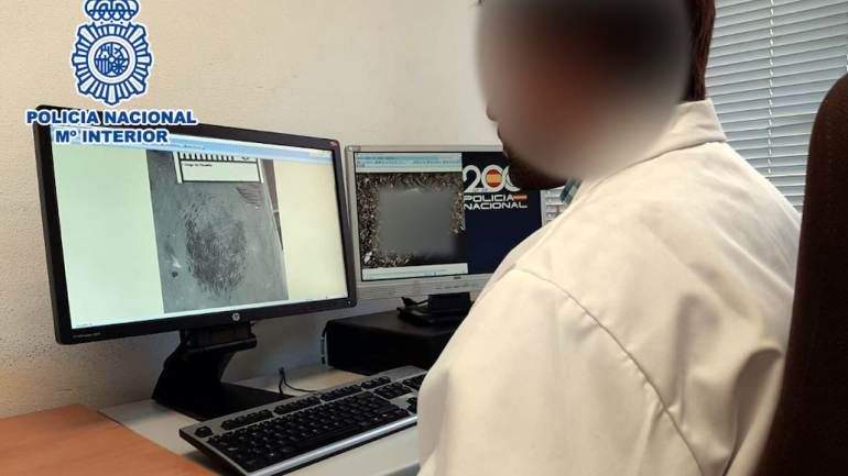Identifican a los autores de dos robos en Elche por las huellas dactilares