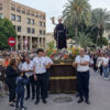 Los fieles arropan a San Pascual en su procesión