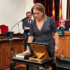 Caridad Martínez ya es concejala del Ayuntamiento de Elche, en sustitución de Tito Costa que renunció en el pleno de julio