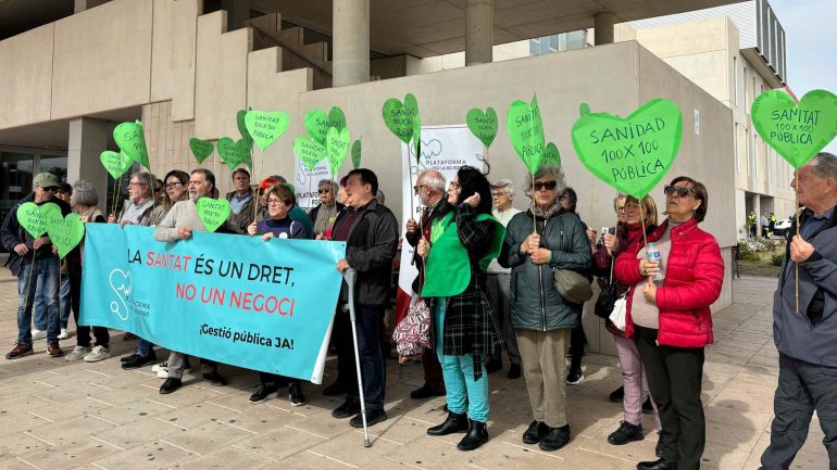 La Plataforma por la Reversión del Vinalopó se une a un grupo de casi 70 entidades de España para “acabar con las privatizaciones”