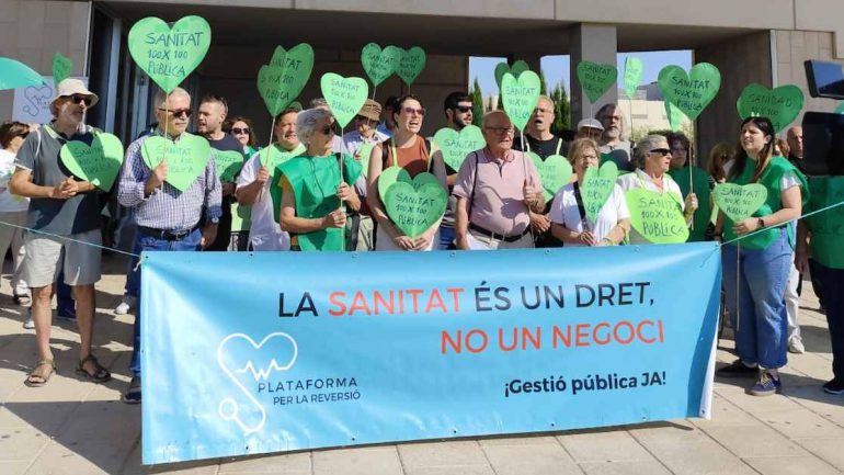 La Plataforma para la Reversión del Hospital del Vinalopó pide una investigación para determinar si hay similitudes con el Hospital de Torrejón