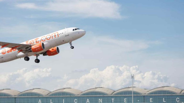 Compromís reclama el bienestar vecinal de Torrellano y El Altet sobre la ampliación del aeropuerto