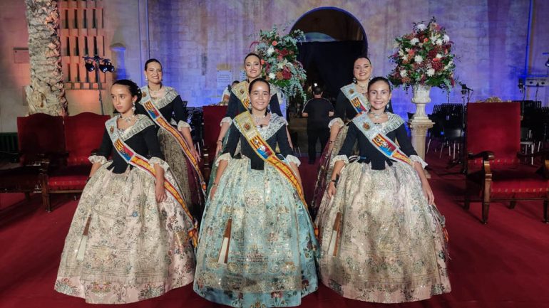 Imposiciones de bandas de las comisiones de fiestas: la UFECE comienza el 10 de abril y la Federación Gestora el 25