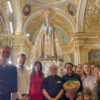 La Asociación Amigos de la Nit de l’Albà hace la visita-ofrenda a la Virgen de la Asunción