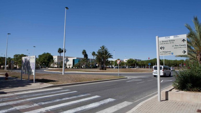 El Ministerio de Transportes proyecta un apeadero de Cercanías en Elche Parque Empresarial