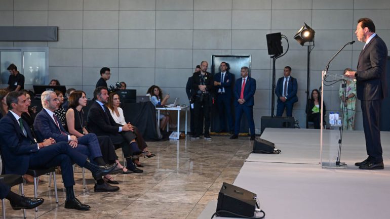 Ruz afirma que de nada sirve un plan de infraestructuras del Aeropuerto, si no está conectado con el ferrocarril