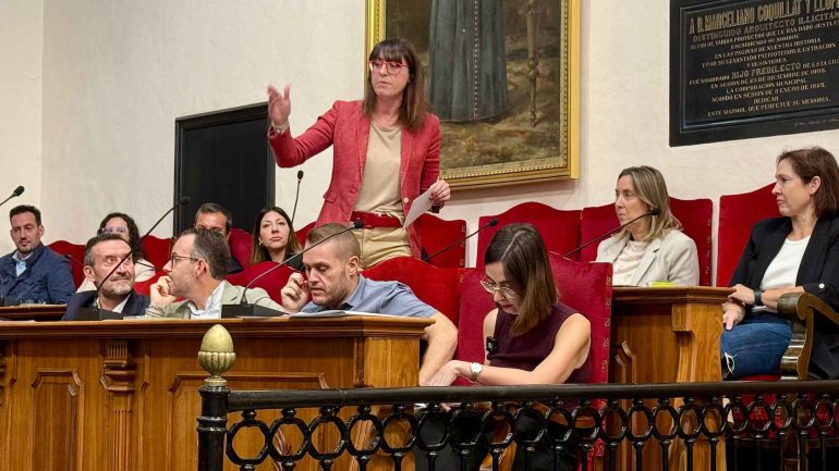 El PSOE insiste en su denuncia de gasto excesivo del equipo de gobierno