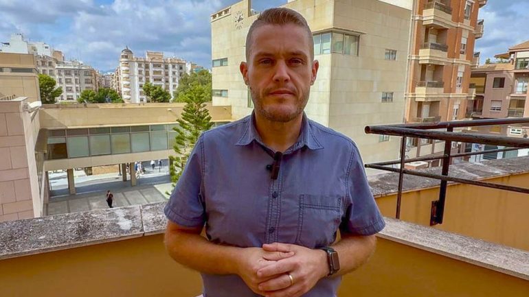 El PSOE anima a las personas migrantes a regularizar su situación en España