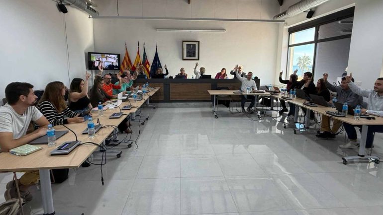Santa Pola. Inicio de los trámites para la construcción del nuevo colegio Hispanidad y la piscina municipal