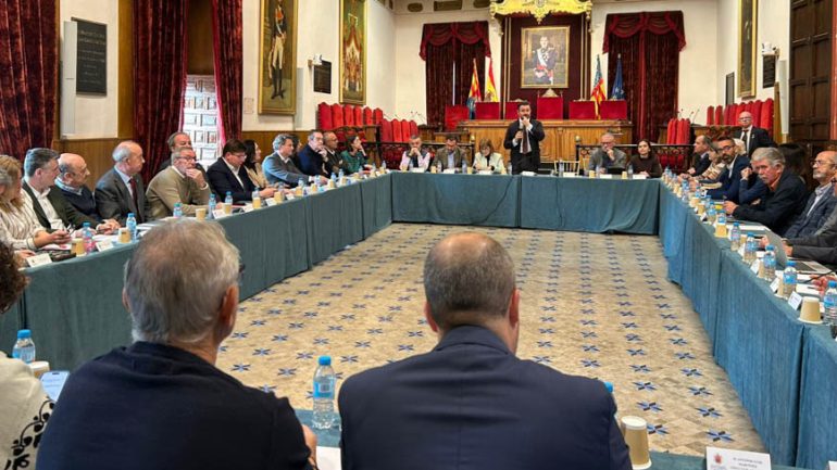 Presentan el presupuesto del Ayuntamiento al Consejo Social, mientras PSOE y Compromís lo critican y preparan enmiendas