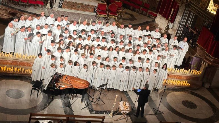 Concierto de Navidad de la Capella, el Coro Juvenil y la Escolanía del Misteri d’Elx