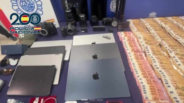 La investigación de un robo cometido en Elche lleva a detener a la banda de la autocaravana