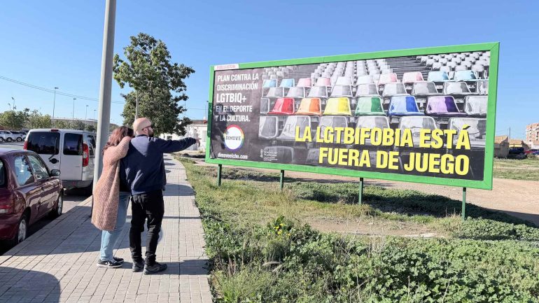 Dimove pone en marcha la campaña «La LGTBIfobia está fuera de juego»