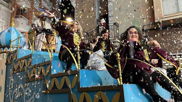 Crevillent. Los Reyes Magos se despiden este fin de semana con un Desfile, la Adoración al Niño Jesús y el adiós desde La Vella