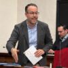 Cruce de moción y declaración institucional entre PP y PSOE a cuenta de la corrupción