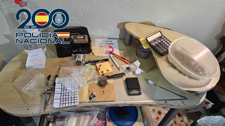 Detienen a dos hombres y desarticulan un punto de venta de droga en Carrús