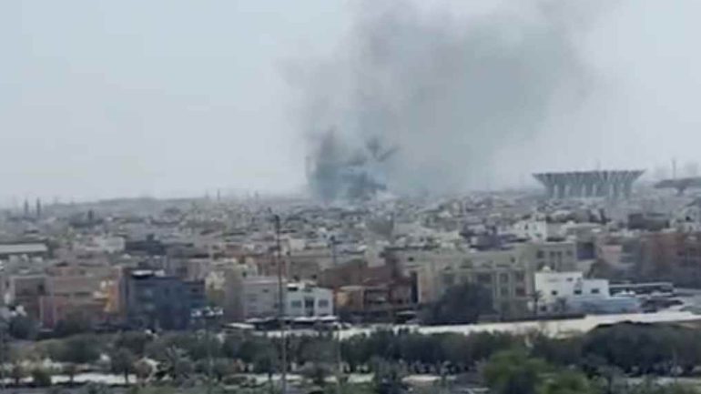 Ilicitanos en Kuwait. La embajada ofrece traslados en autobús hasta Riad y desde allí que compren un vuelo por su cuenta