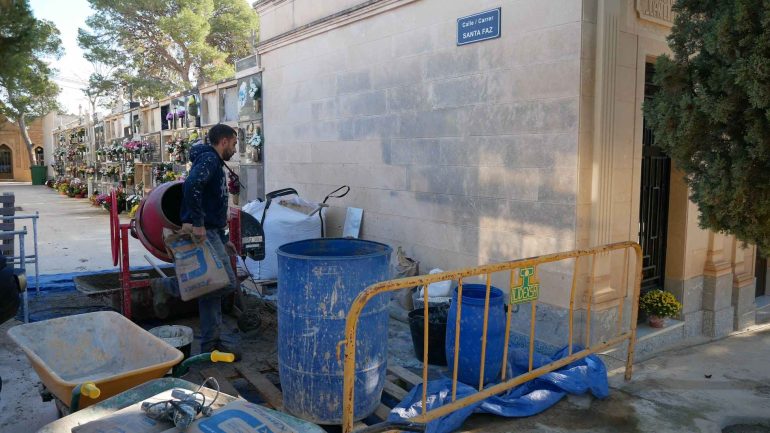 Crevillent. Se construyen 112 nichos nuevos en el Cementerio Municipal
