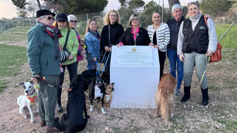 Santa Pola. Laura Treviño, presidenta ASPETGA: “Los parques caninos ayudan a reducir conflictos”