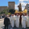 Ni el viento ni el frío restan participación y vistosidad a la procesión del Domingo de Ramos