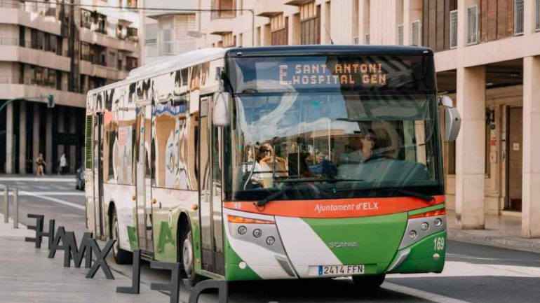Refuerzo del autobús nocturno durante la noche del Jueves Santo