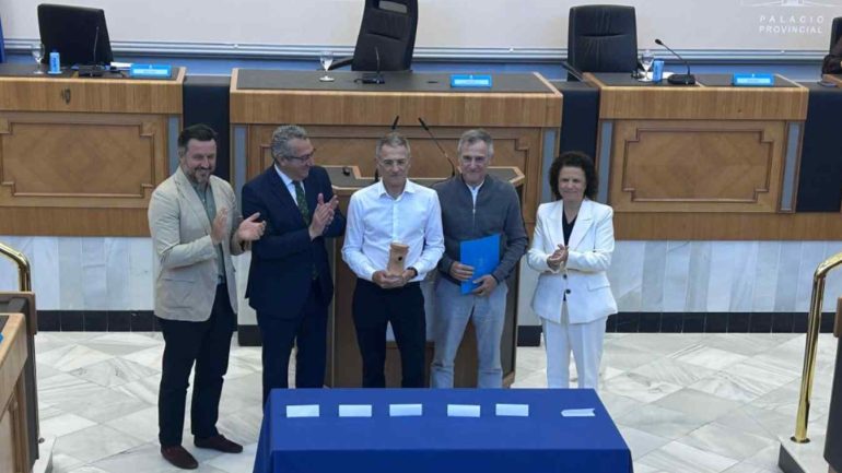 Ayuntamiento de Elche y Diputación firmarán un convenio para fijar la colaboración económica y de gestión del Palacio de Congresos