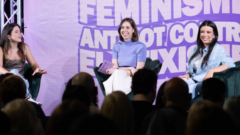 Compromís, Esquerra Unida y Podem plantan cara “contra el rumbo antidemocrático y antifeminista del Ayuntamiento de Elche”