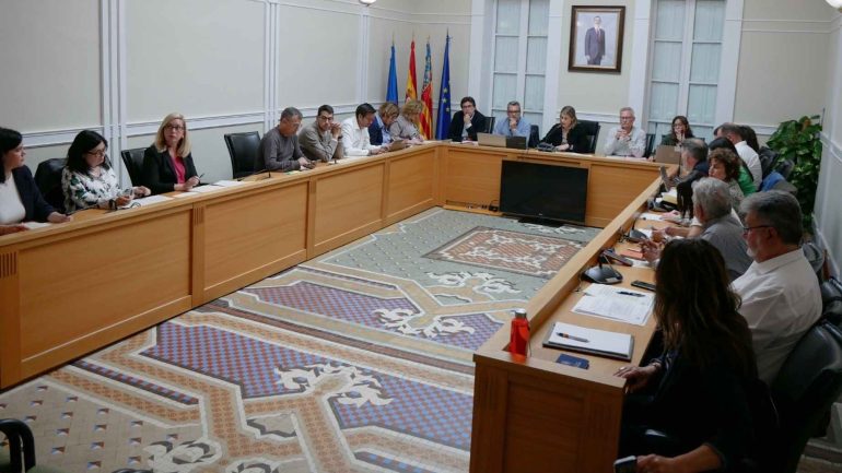 Crevillent. El pleno aprueba las bases para las ayudas a actividades económicas, con un presupuesto de 80.000 euros