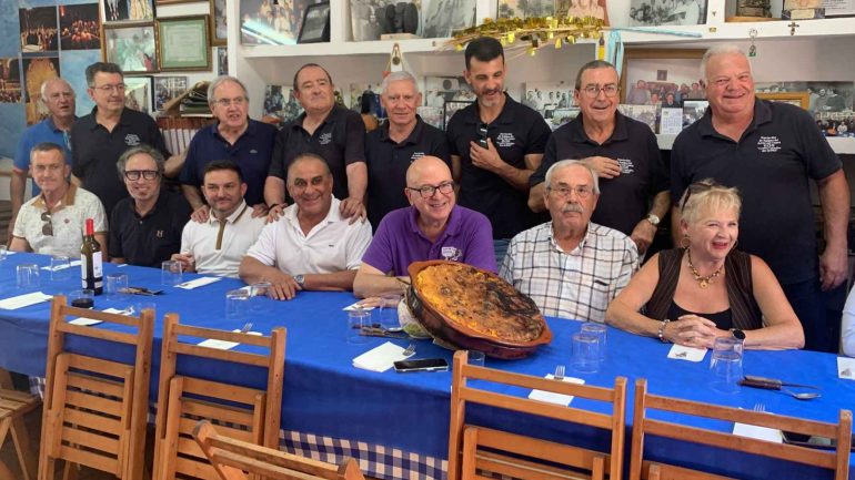 Los Amigos del Arroz con Costra reciben a representantes del Colegio Oficial de Agentes Comerciales