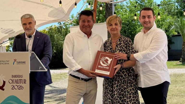 Santa Pola. Las 13 playas renuevan su bandera Qualitur