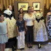 La Calahorra acoge una exposición con los trajes de las Reinas y las Damas de las Fiestas de Elche 2026