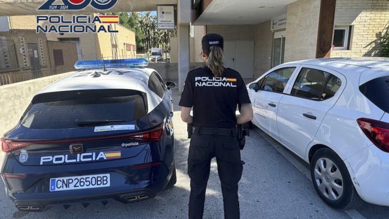 Detenido por agredir a una trabajadora sanitaria mientras lo atendía en Urgencias