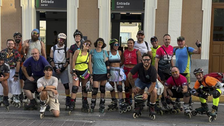 Pasión por el patinaje disfrutando de una ruta de 75 kilómetros entre Murcia y Elche