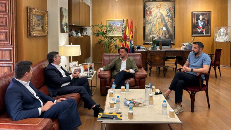 El Ayuntamiento de Elche y la Confederación Empresarial Valenciana estrechan relaciones