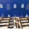 Interceptan armas de guerra en un vehículo tras una persecución iniciada en Elche