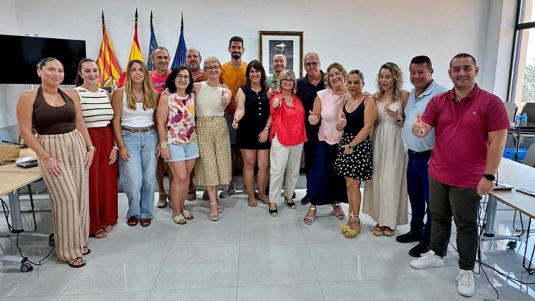 Santa Pola. El pleno aprueba por unanimidad comenzar la licitación de la piscina municipal y la residencia deportiva