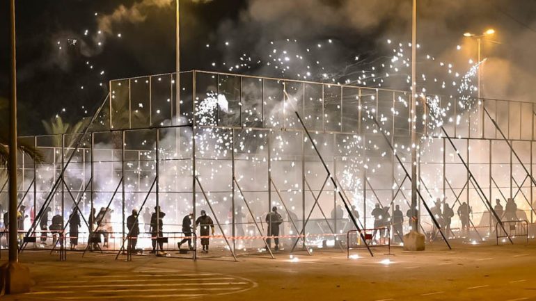Primer balance de la Nit de l’Albà: 19 personas atendidas y una mujer trasladada al Hospital General con quemaduras de segundo grado