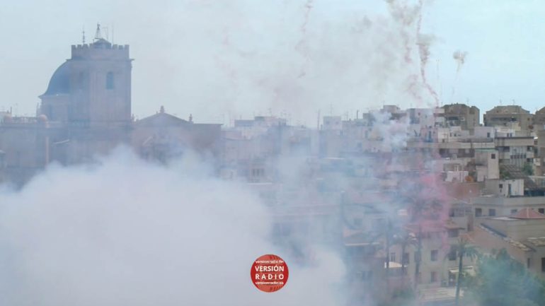 13 de agosto. La mascletà previa a la Nit de l’Albà