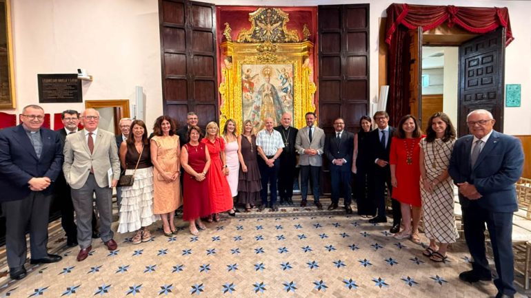 Consenso para pedir la implicación de las administraciones para la restauración de la basílica de Santa María.