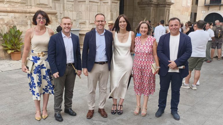 La ministra, Diana Morant, partidaria de que haya voces femeninas en el Misteri