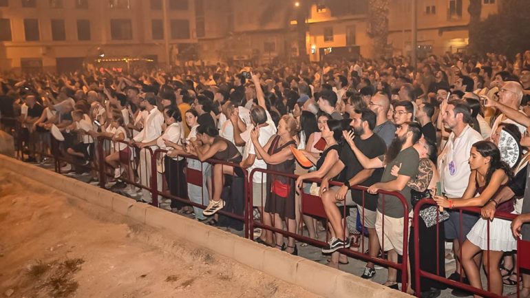Las Fiestas de Elche sacan a la calle a 560.000 personas