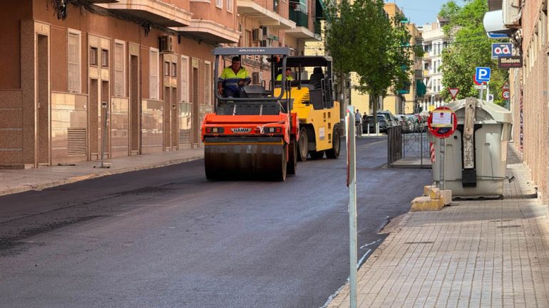 El Plan de Asfaltado se centra en Carrús y continuará en Perleta