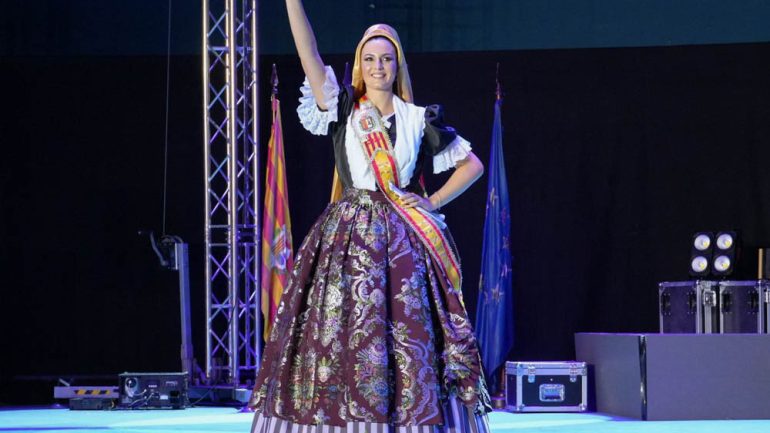 Santa Pola. Helena Martínez Alba, Reina Mayor de las Fiestas 2026