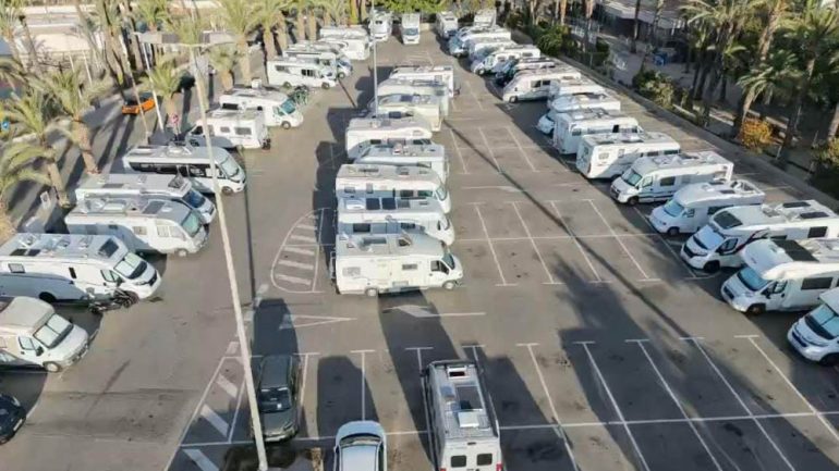 Encuentro con más de 60 autocaravanas en Elche