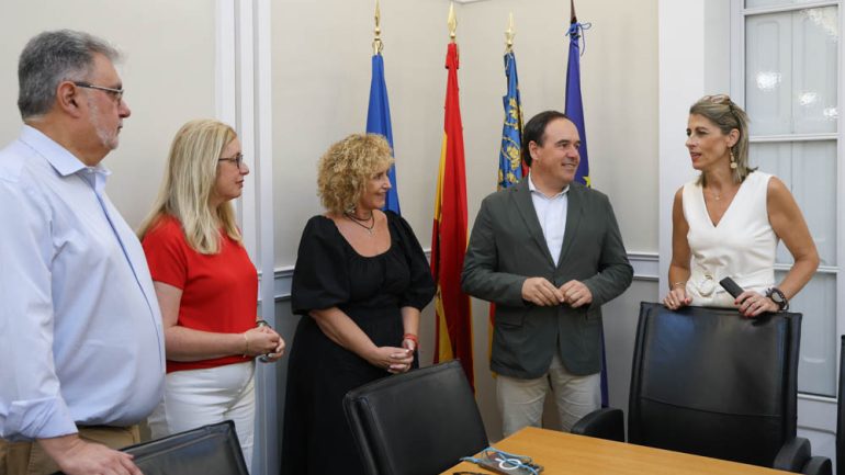 Crevillent. Pérez Llorca anuncia 3 millones de euros para el Teatro Chapí