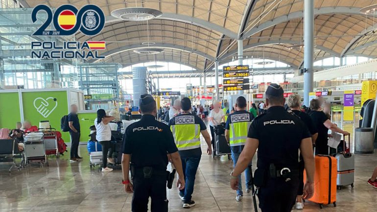 Los consejos de la Policía Nacional para que no te roben en el aeropuerto