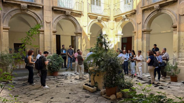 Una veintena de empresas se interesan por las obras de rehabilitación de Las Clarisas