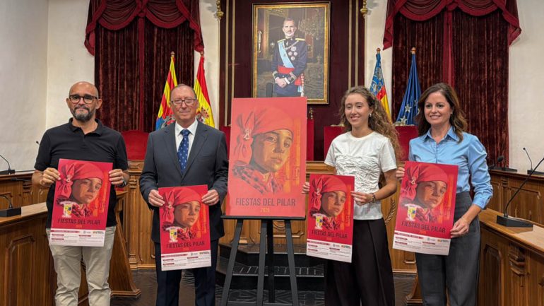 El excomisario de la Policía Nacional, el zaragozano Javier Pérez, hará el pregón del Centro Aragonés en el patio de armas del Palacio de Altamira