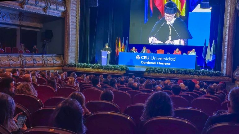 El CEU busca edificio en el centro de Elche para la futura Facultad de Medicina